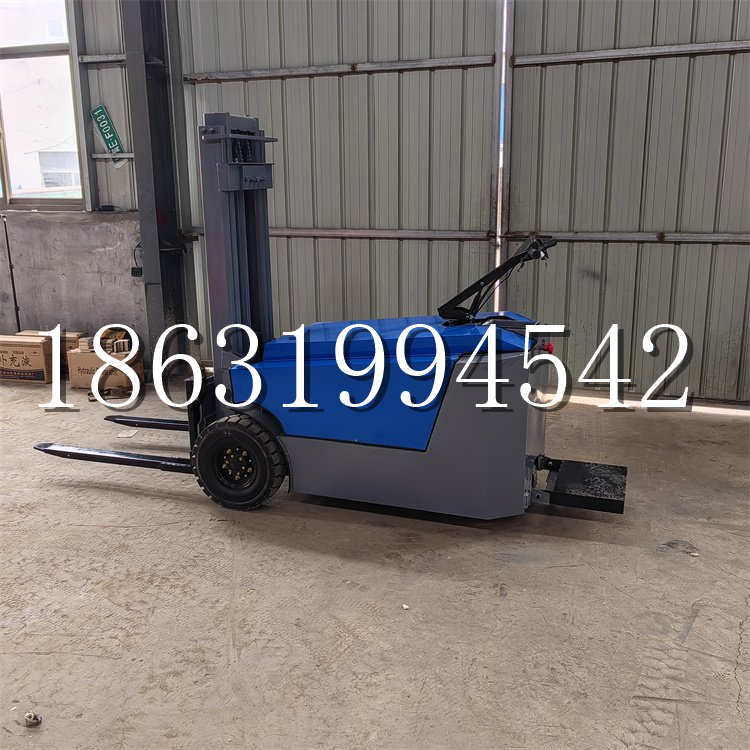 铁岭市全电动叉车插腿式堆高车液压装卸车1.5吨升高小型站驾式铲车